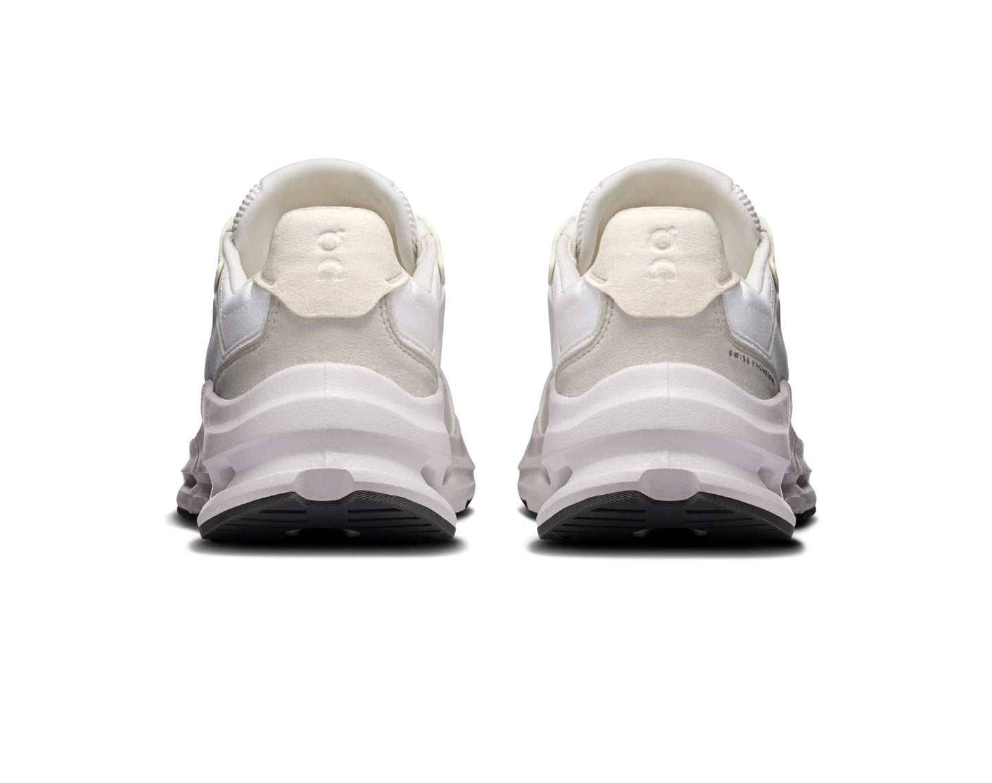 On Cloudnova Rift 1 Womens Running Shoes
